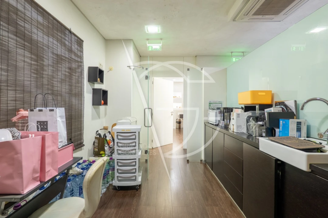 Loja para Venda em Santa Marinha e São Pedro da Afurada Foto 19