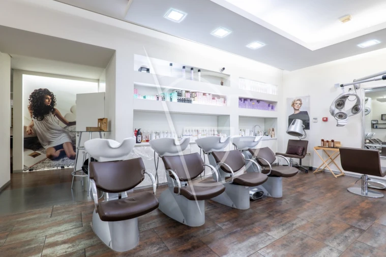 Loja para Venda em Santa Marinha e São Pedro da Afurada Foto 13