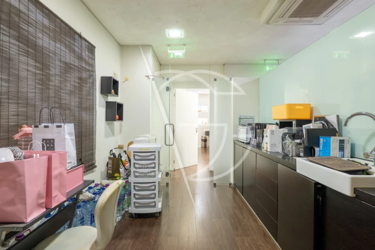 Loja para Venda em Santa Marinha e São Pedro da Afurada Foto 19