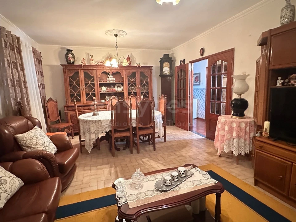 Moradia T5 para Venda em Torre de Moncorvo Foto 9