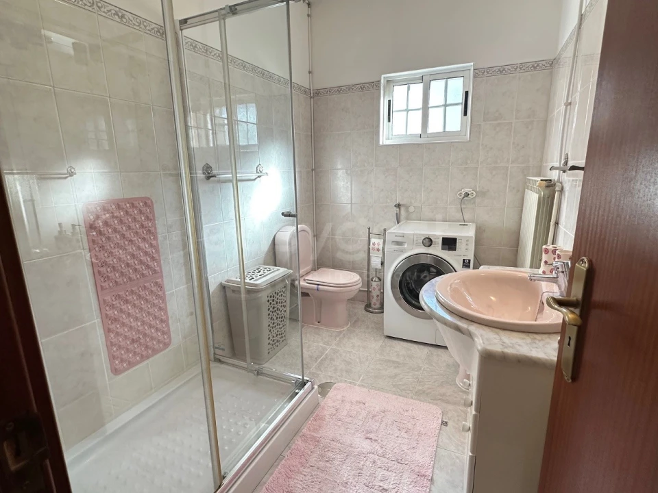 Moradia T5 para Venda em Torre de Moncorvo Foto 11