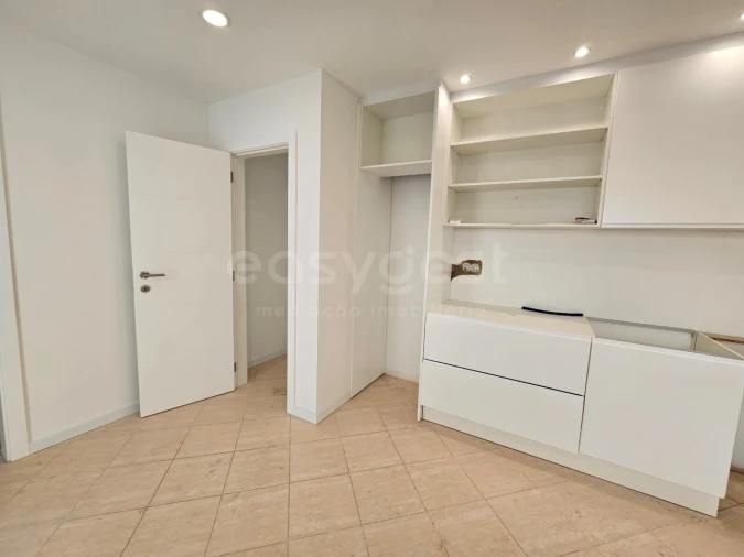 Moradia T3 para Venda em Estômbar e Parchal Foto 14