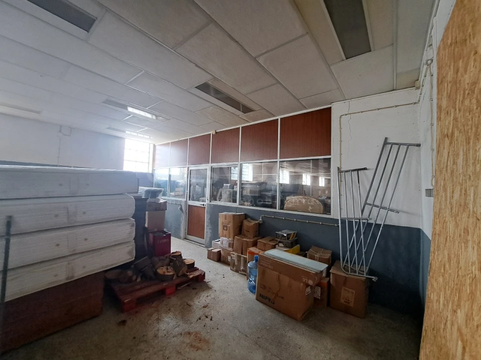 Armazém para Venda em Beja (Salvador e Santa Maria da Feira) Foto 4