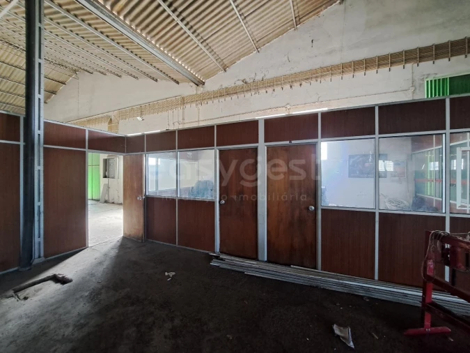 Armazém para Venda em Beja (Salvador e Santa Maria da Feira) Foto 7