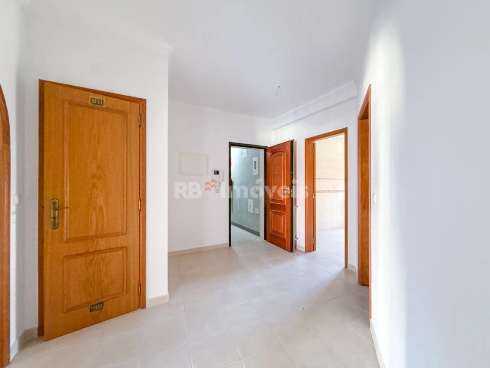 Apartamento T3 para Venda em São João Baptista Foto 1