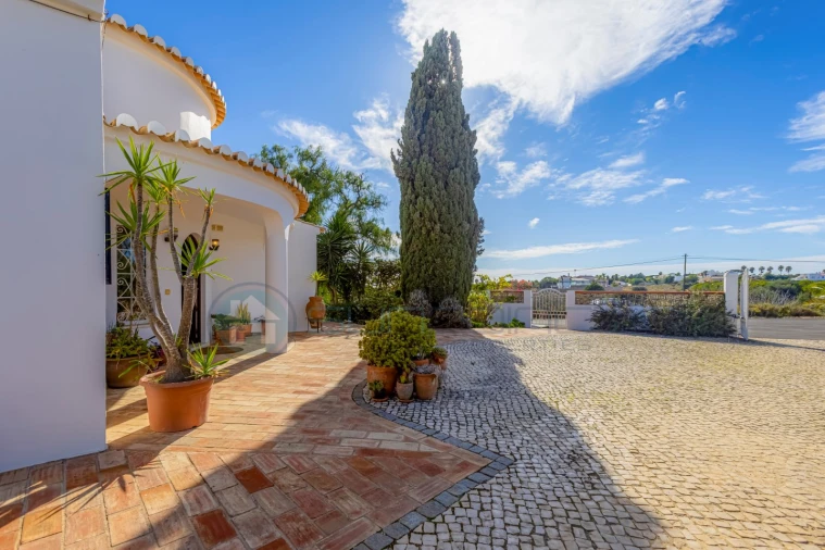 Moradia T4 para Venda em Luz Foto 28