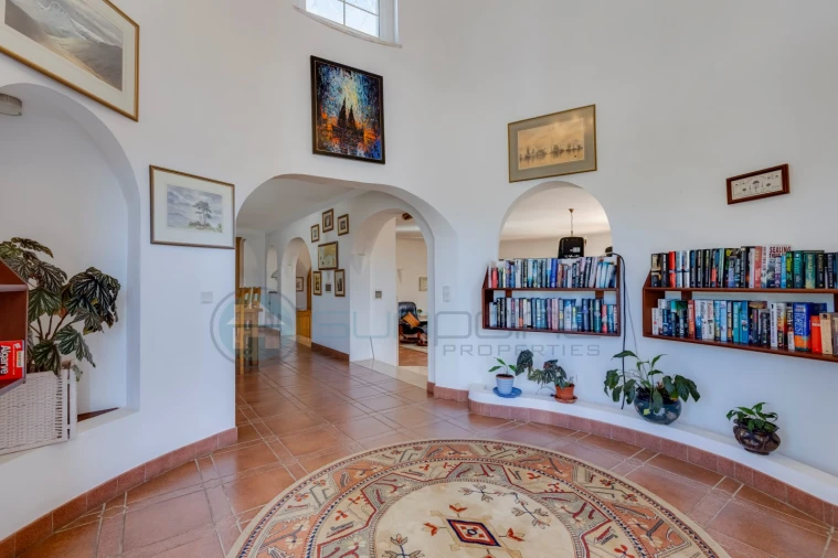 Moradia T4 para Venda em Luz Foto 8