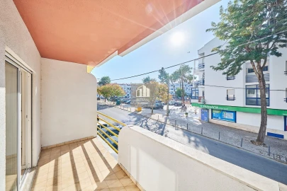 Apartamento T2 para Venda em Charneca de Caparica e Sobreda