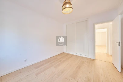 Apartamento T2 para Venda em Charneca de Caparica e Sobreda