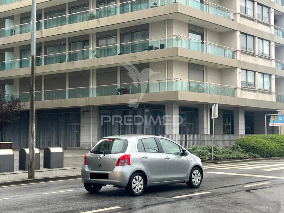 Loja para Arrendamento em Bougado (São Martinho e Santiago) Foto 8