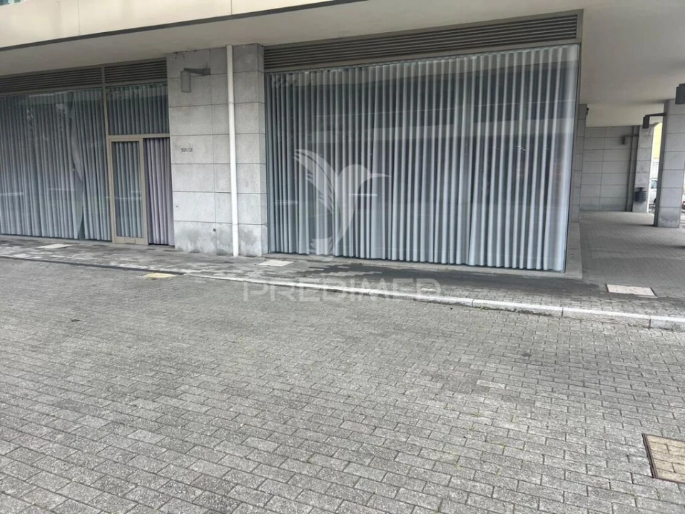 Loja para Arrendamento em Bougado (São Martinho e Santiago) Foto 5