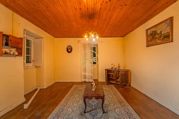 Moradia T4 para Venda em Capelas Foto 18