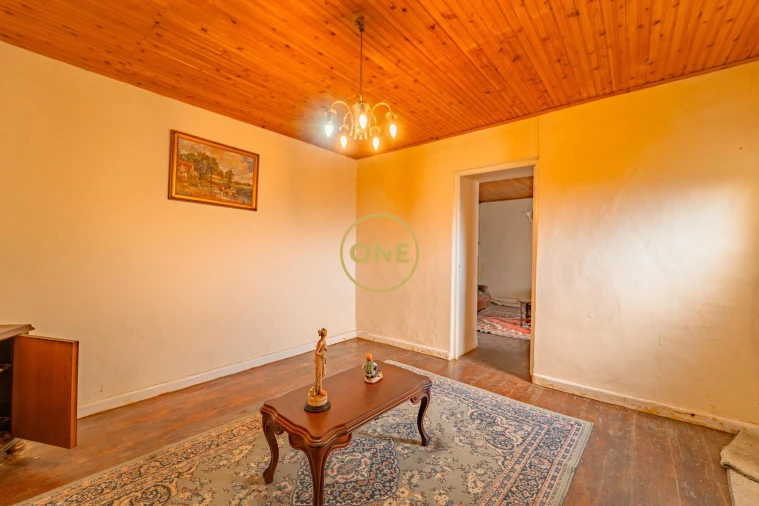 Moradia T4 para Venda em Capelas Foto 19