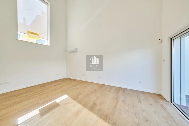 Moradia T3 para Venda em Costa da Caparica Foto 11