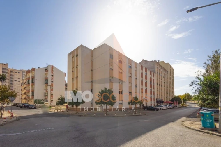 Apartamento T3 para Venda em Carregado e Cadafais Foto 3