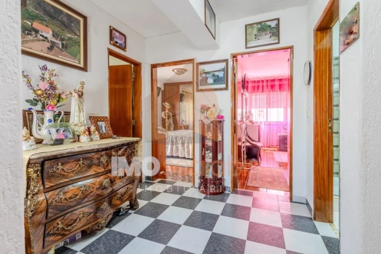 Apartamento T3 para Venda em Carregado e Cadafais Foto 19