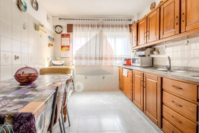 Apartamento T3 para Venda em Carregado e Cadafais Foto 6