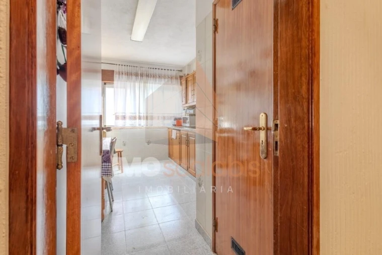 Apartamento T3 para Venda em Carregado e Cadafais Foto 10