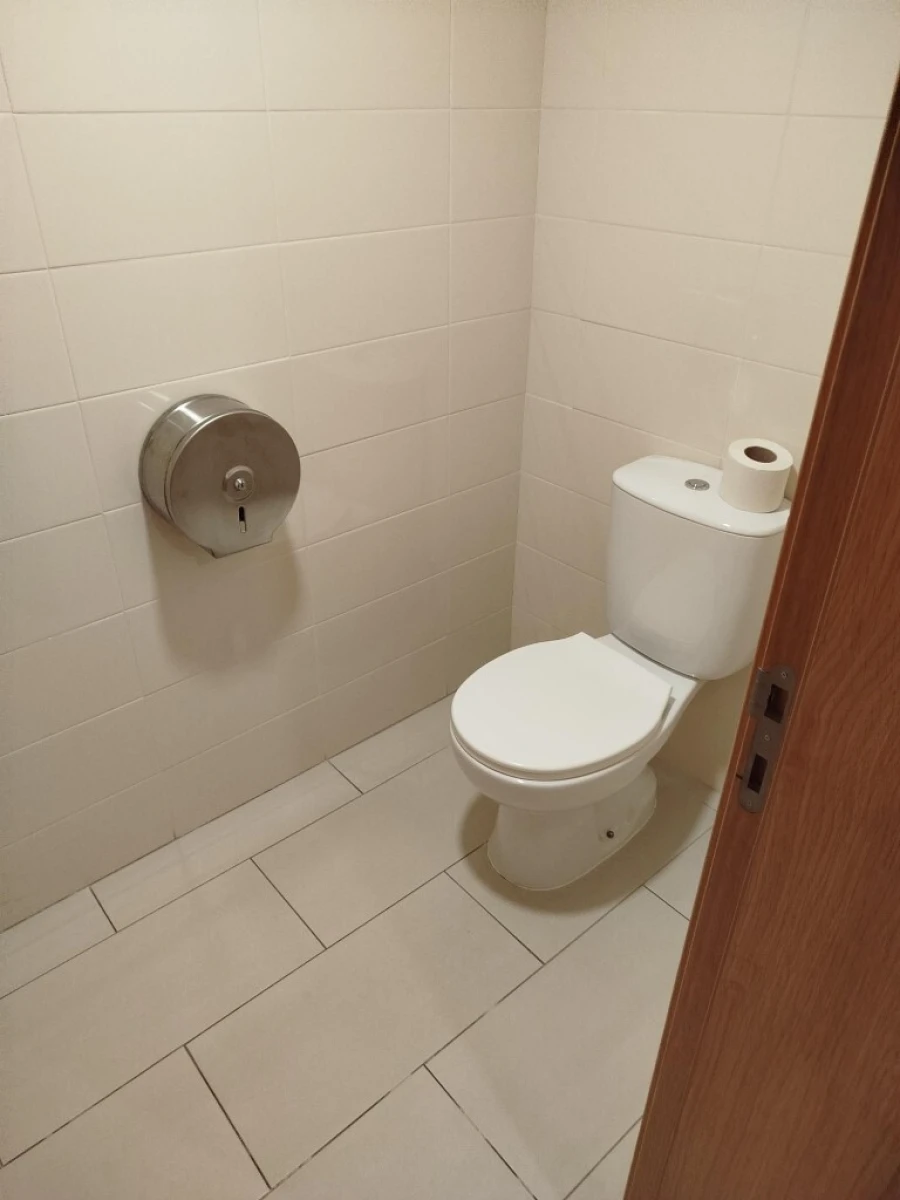 Loja para Arrendamento em São Domingos de Rana Foto 12