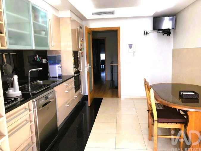 Moradia T3 para Venda em São Felix da Marinha Foto 16