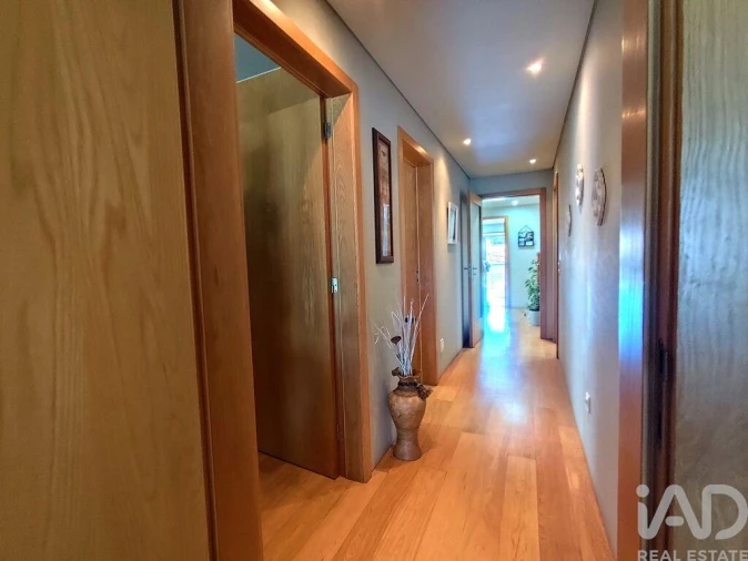 Moradia T3 para Venda em São Felix da Marinha Foto 30