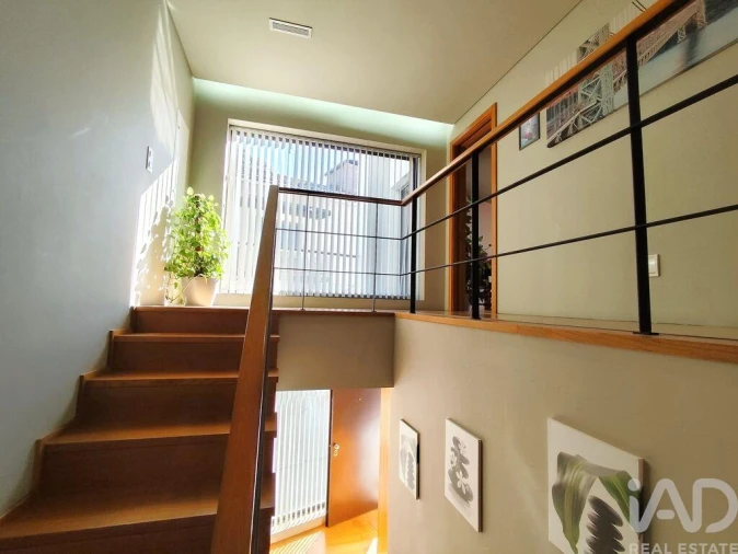 Moradia T3 para Venda em São Felix da Marinha Foto 7