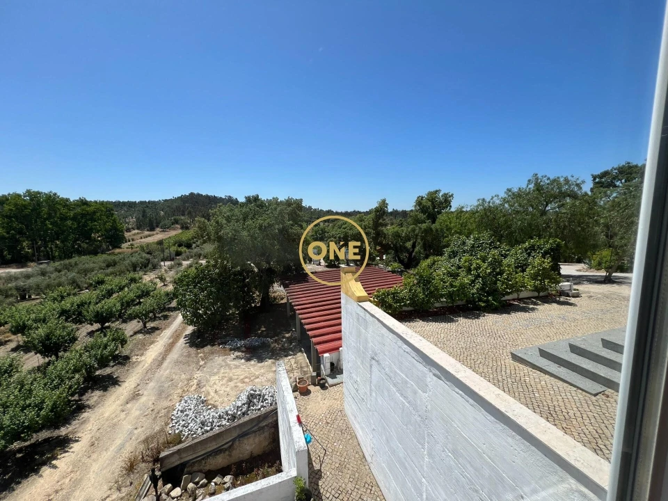 Negócio para Venda em Raposa Foto 168