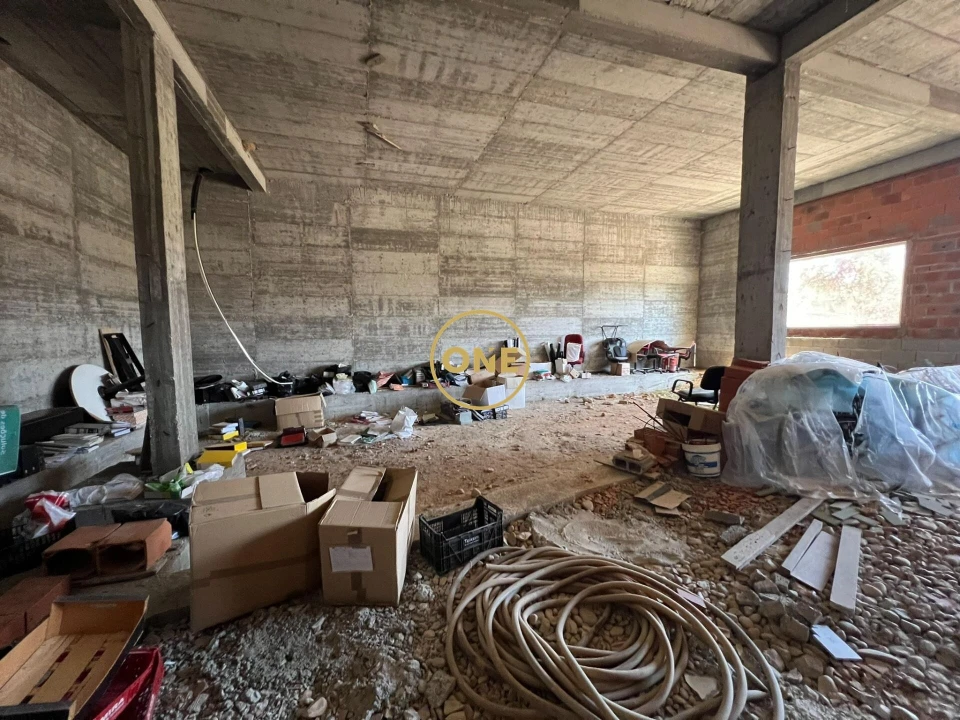 Negócio para Venda em Raposa Foto 199