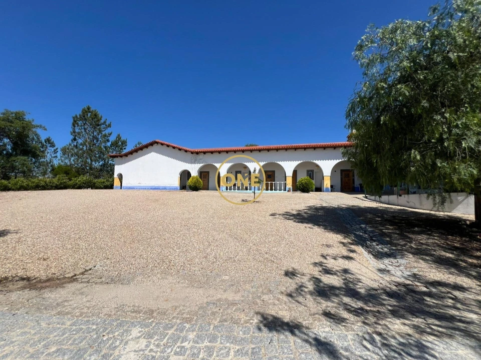 Negócio para Venda em Raposa Foto 2