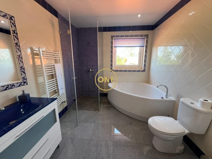 Negócio para Venda em Raposa Foto 208