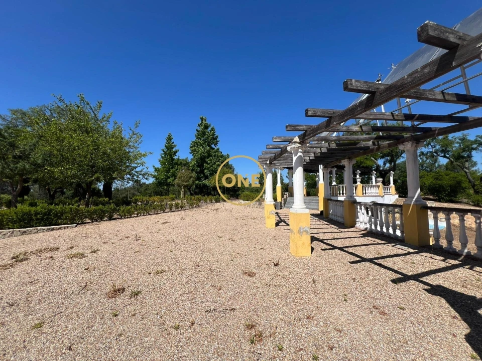 Negócio para Venda em Raposa Foto 109