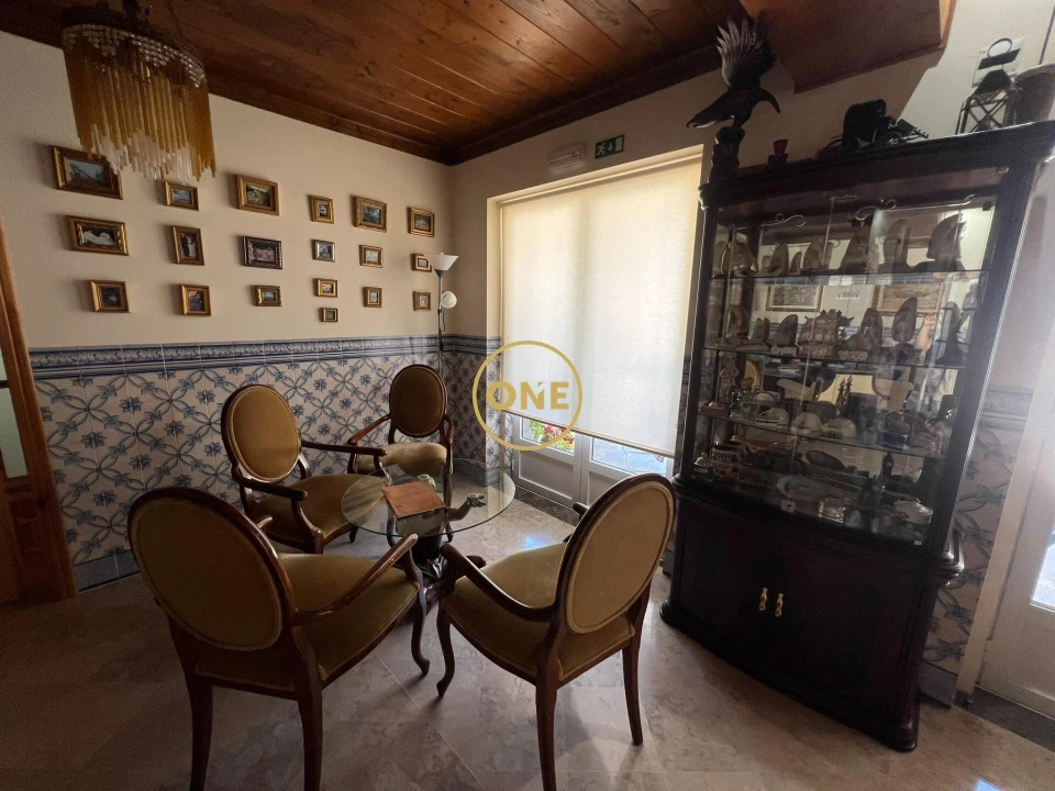 Negócio para Venda em Raposa Foto 123