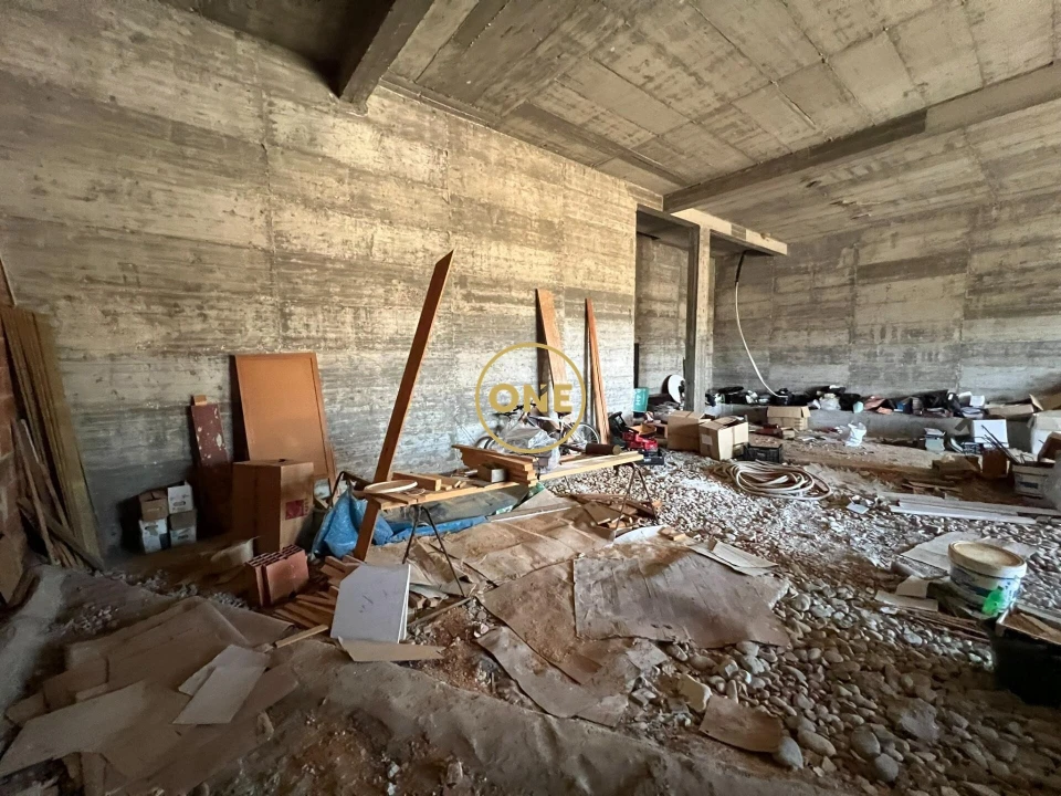 Negócio para Venda em Raposa Foto 201