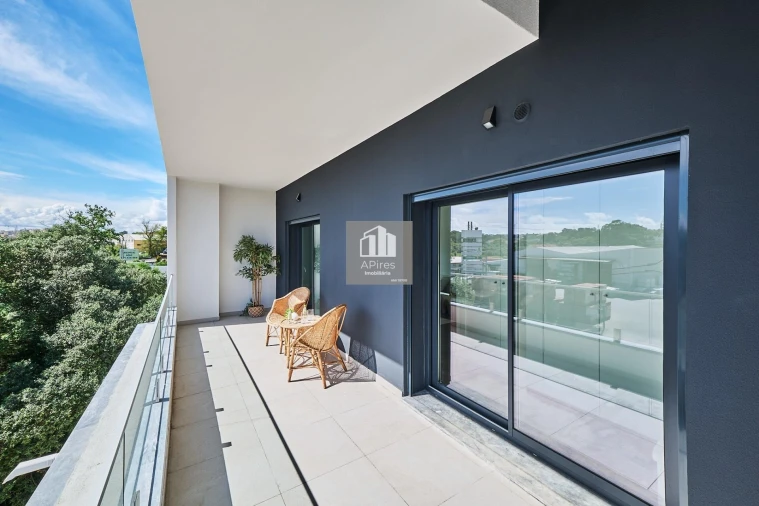 Moradia T4 para Venda em Laranjeiro e Feijó Foto 36