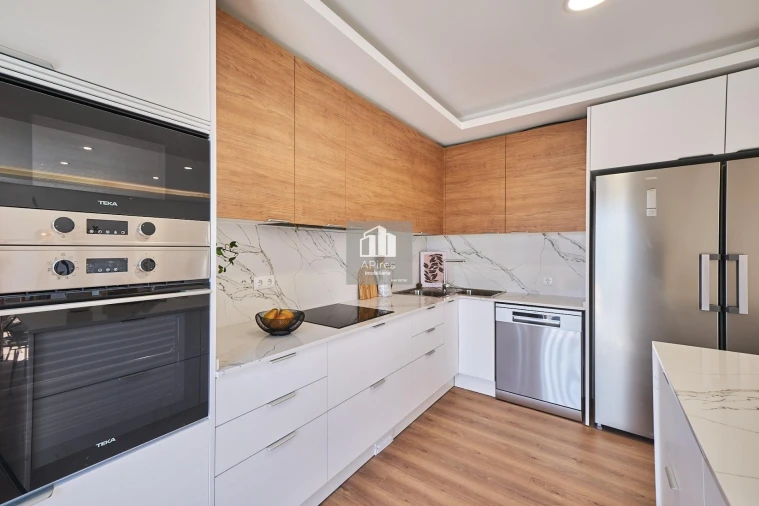 Moradia T4 para Venda em Laranjeiro e Feijó Foto 25