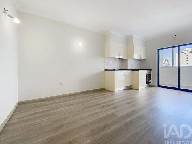 Apartamento T1 para Venda em Portimão Foto 15