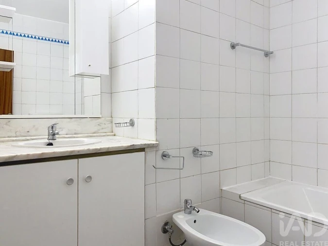 Apartamento T1 para Venda em Portimão Foto 6