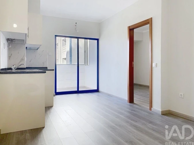 Apartamento T1 para Venda em Portimão Foto 3