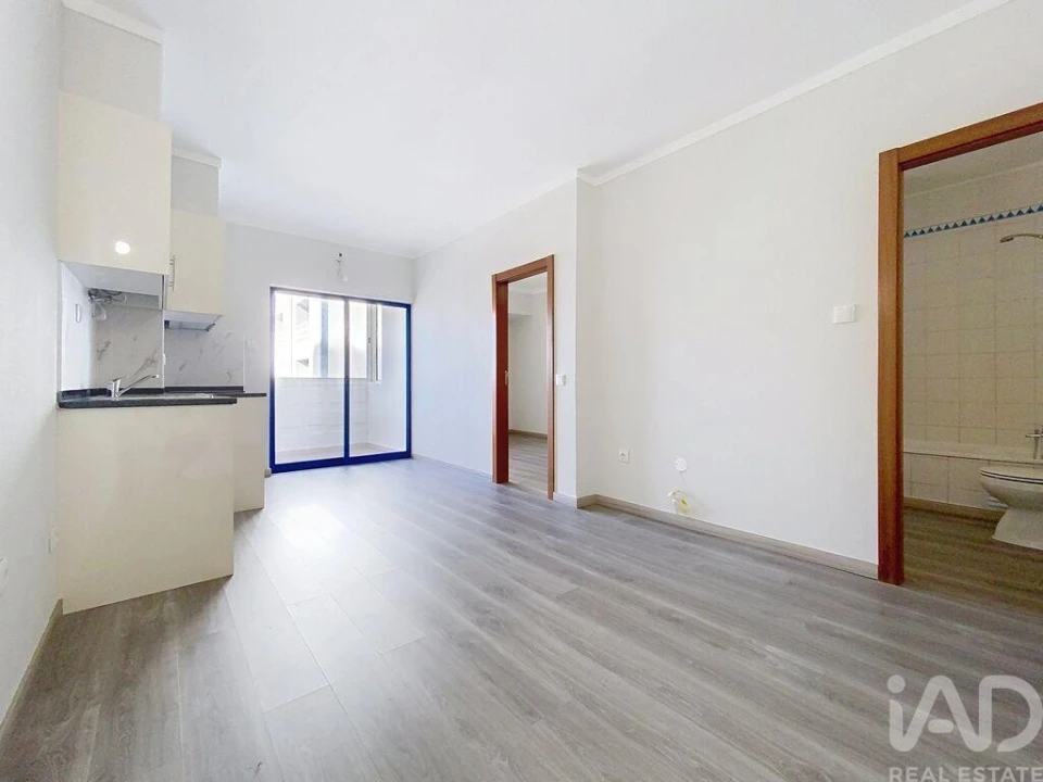 Apartamento T1 para Venda em Portimão Foto 14
