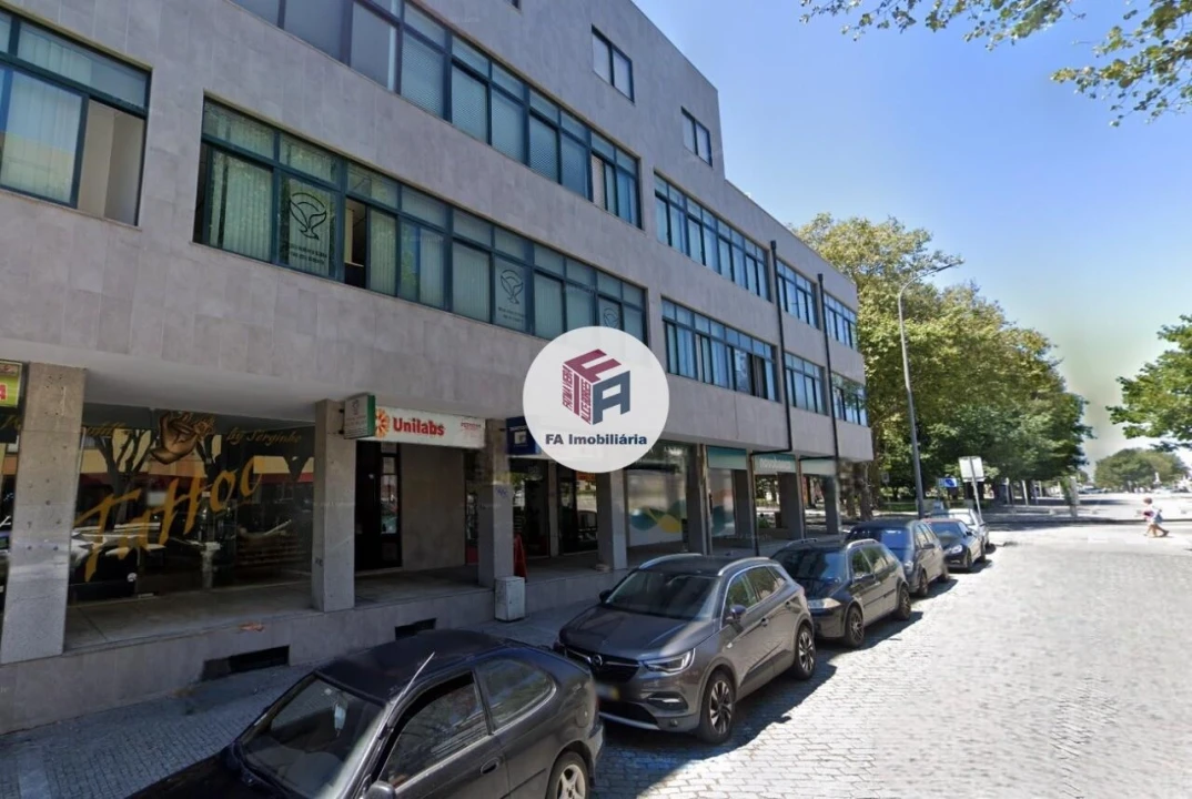 Garagem para Venda em Matosinhos e Leça da Palmeira Foto 1