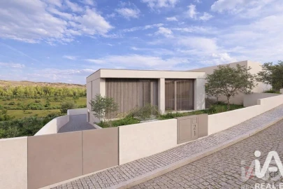 Moradia T3 para Venda em Freixo de Cima e de Baixo