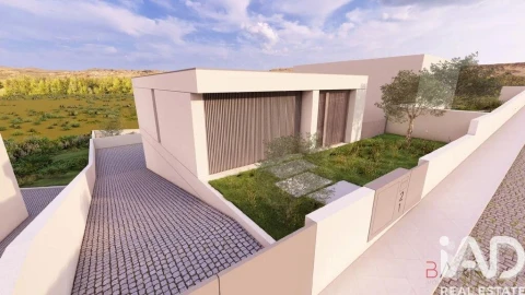 Moradia T3 para Venda em Freixo de Cima e de Baixo