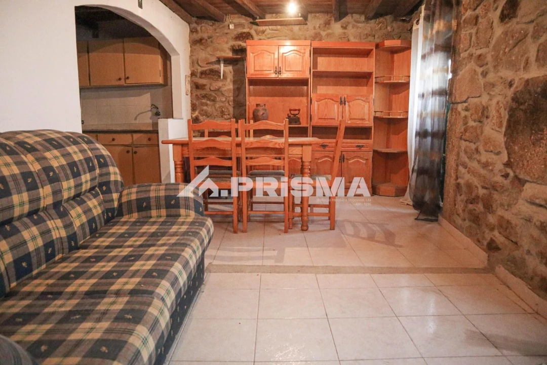 Moradia T3 para Venda em Fundão, Valverde, Donas, A. Joanes, A. Nova Cabo Foto 1