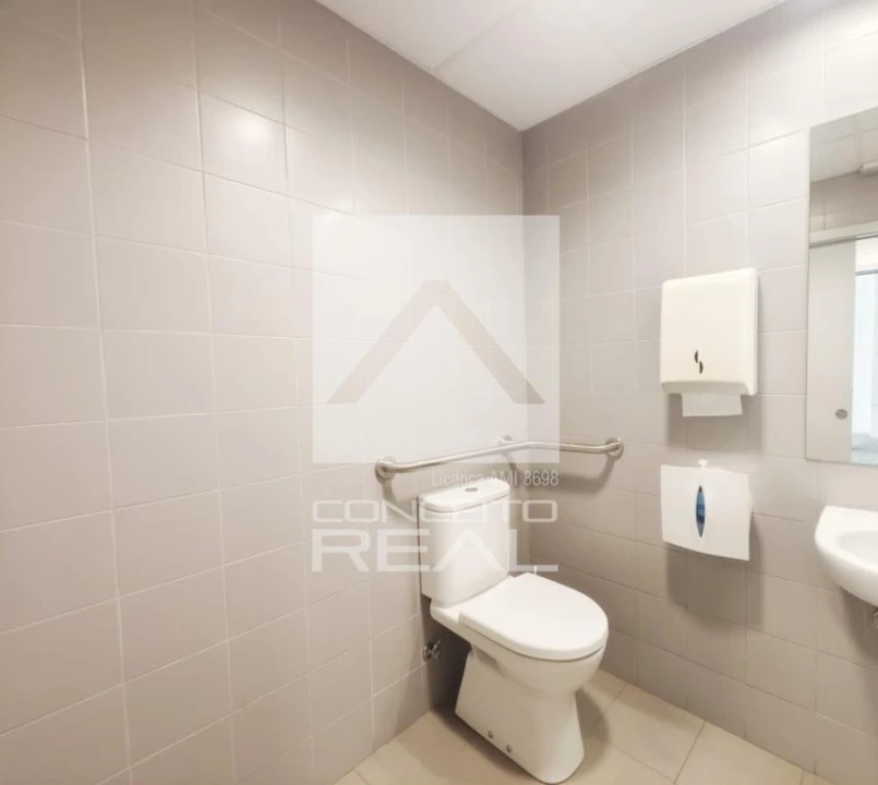 Loja para Venda em Cidade da Maia Foto 8