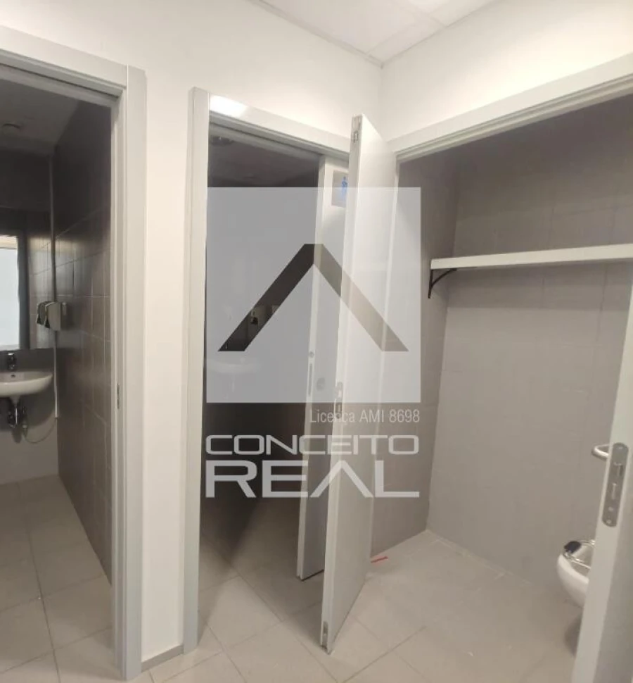 Loja para Venda em Cidade da Maia Foto 10