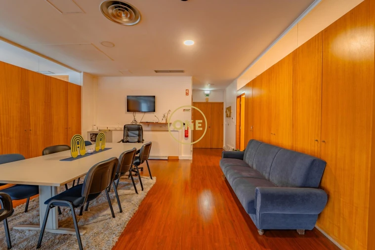 Loja para Venda em Ponta Delgada (São Pedro) Foto 11