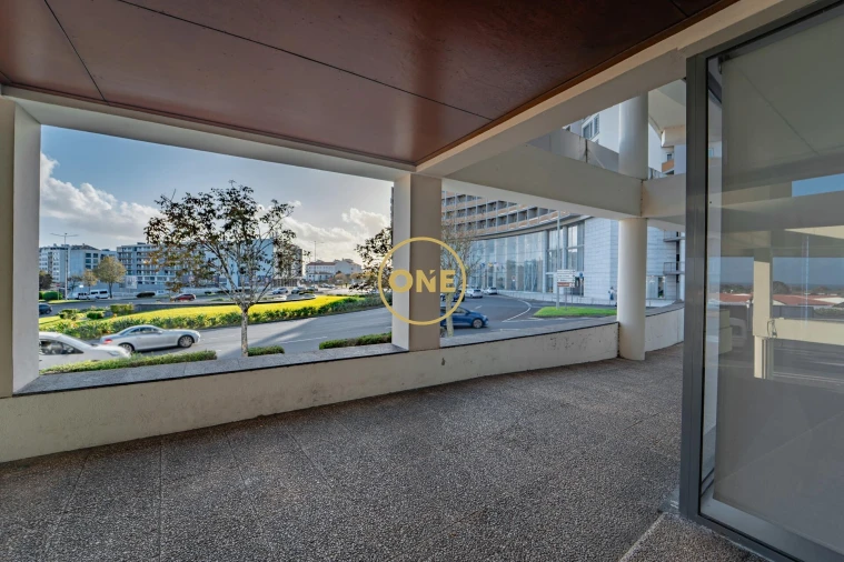 Loja para Venda em Ponta Delgada (São Pedro) Foto 25