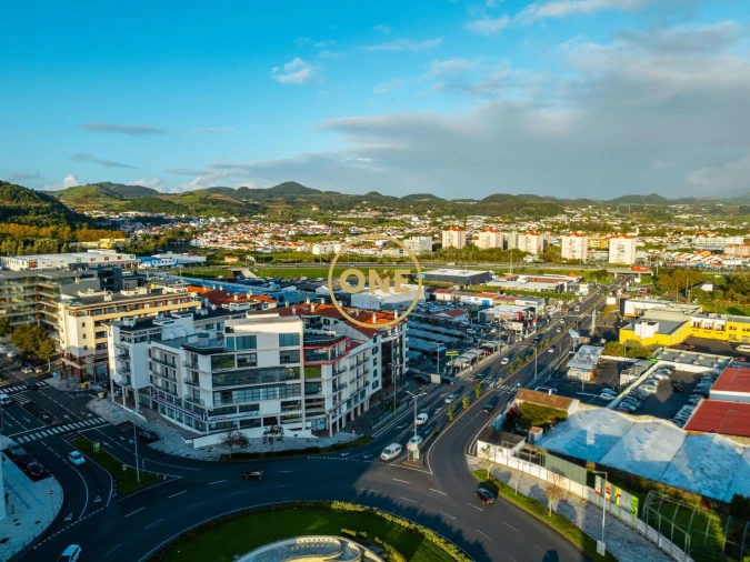 Loja para Venda em Ponta Delgada (São Pedro) Foto 4