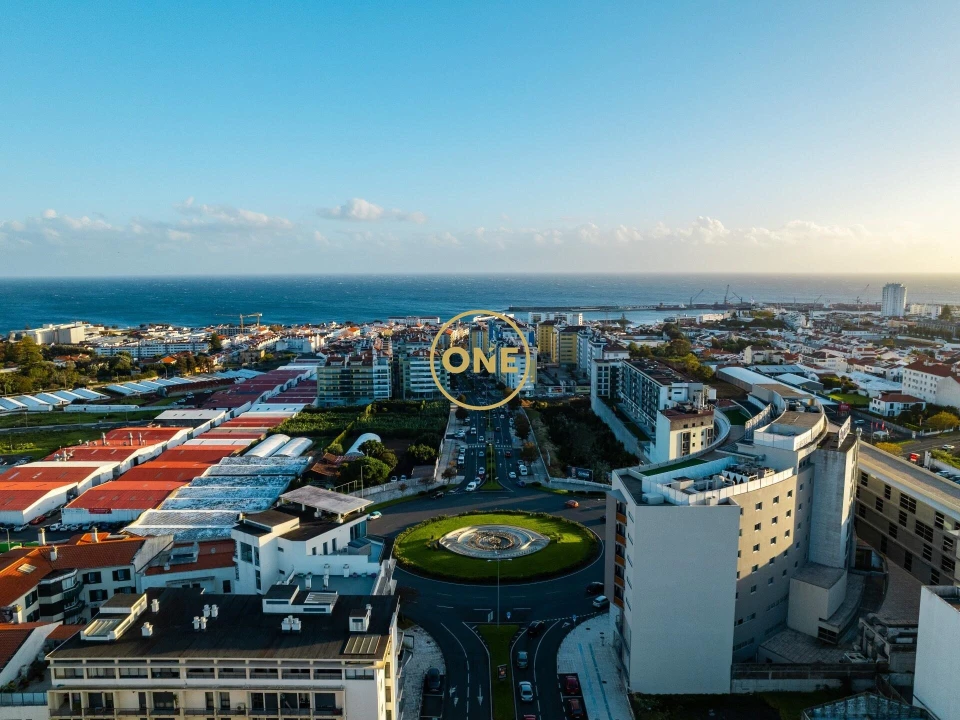 Loja para Venda em Ponta Delgada (São Pedro) Foto 1