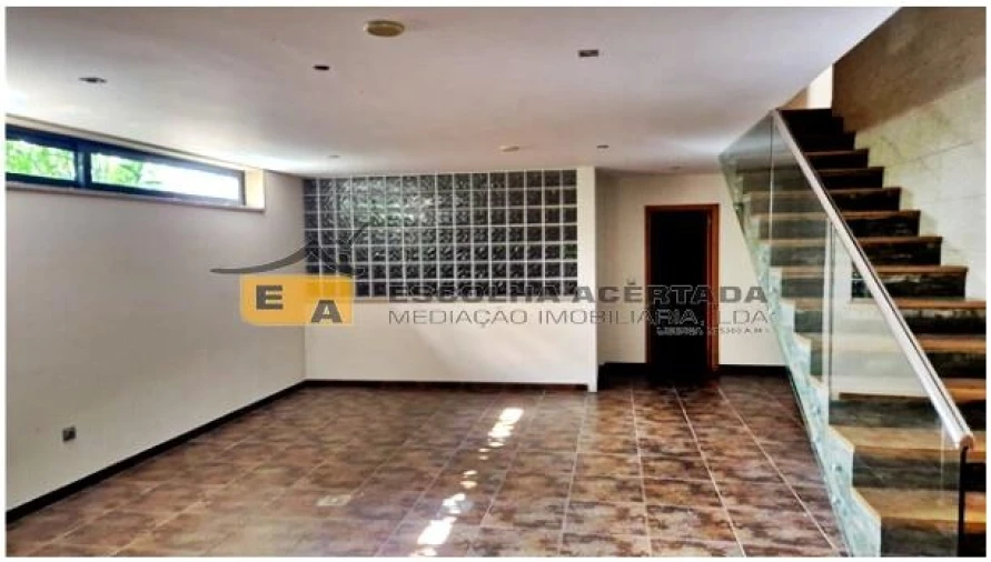 Moradia T3 para Venda em Louredo Foto 8